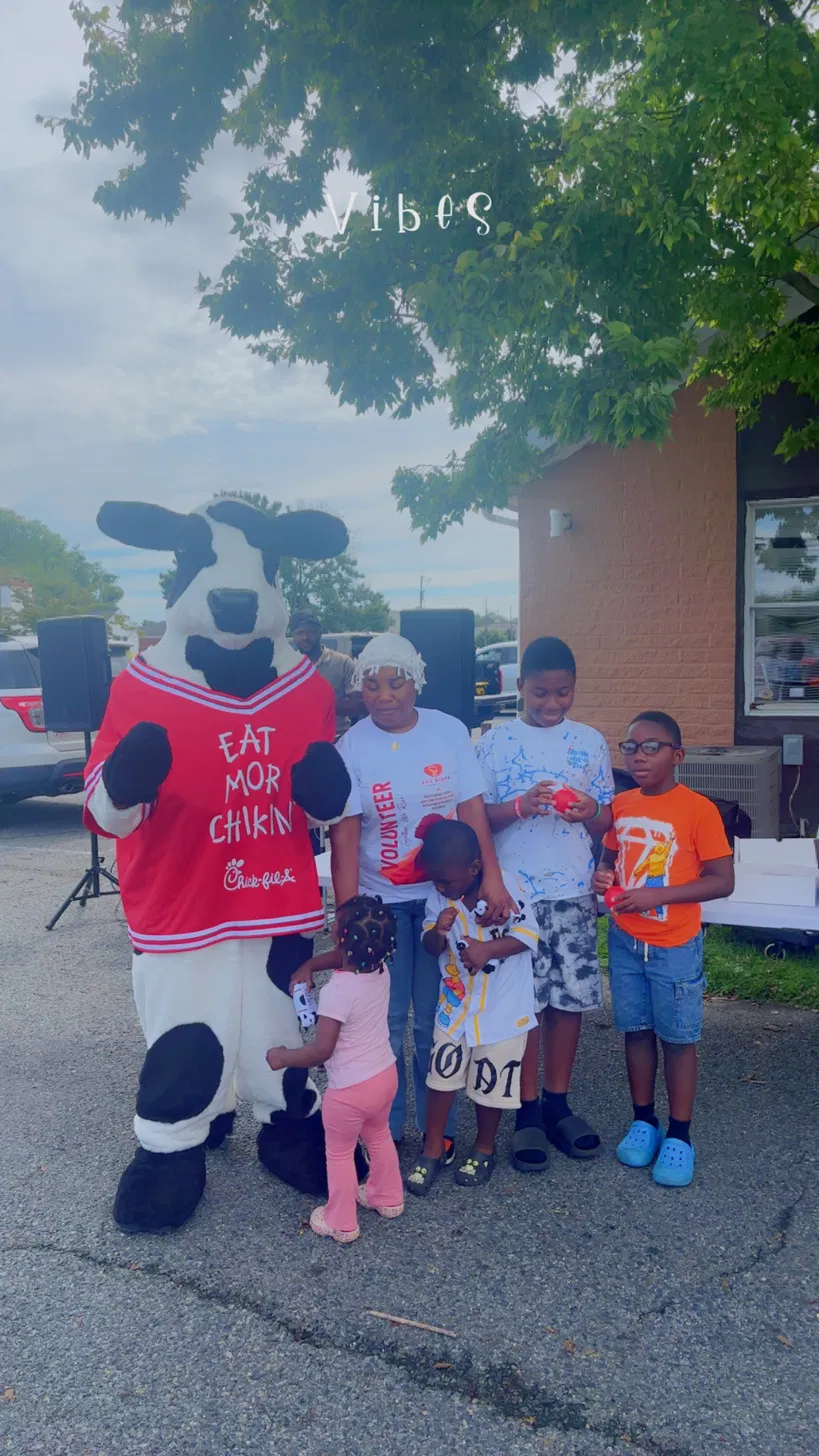 Children with mascot